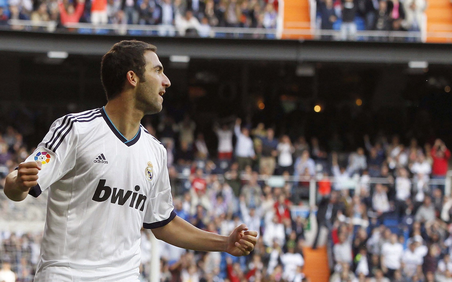 俱乐部忽视球迷服务导致流失加剧,该球员对您的俱乐部抱有怨恨